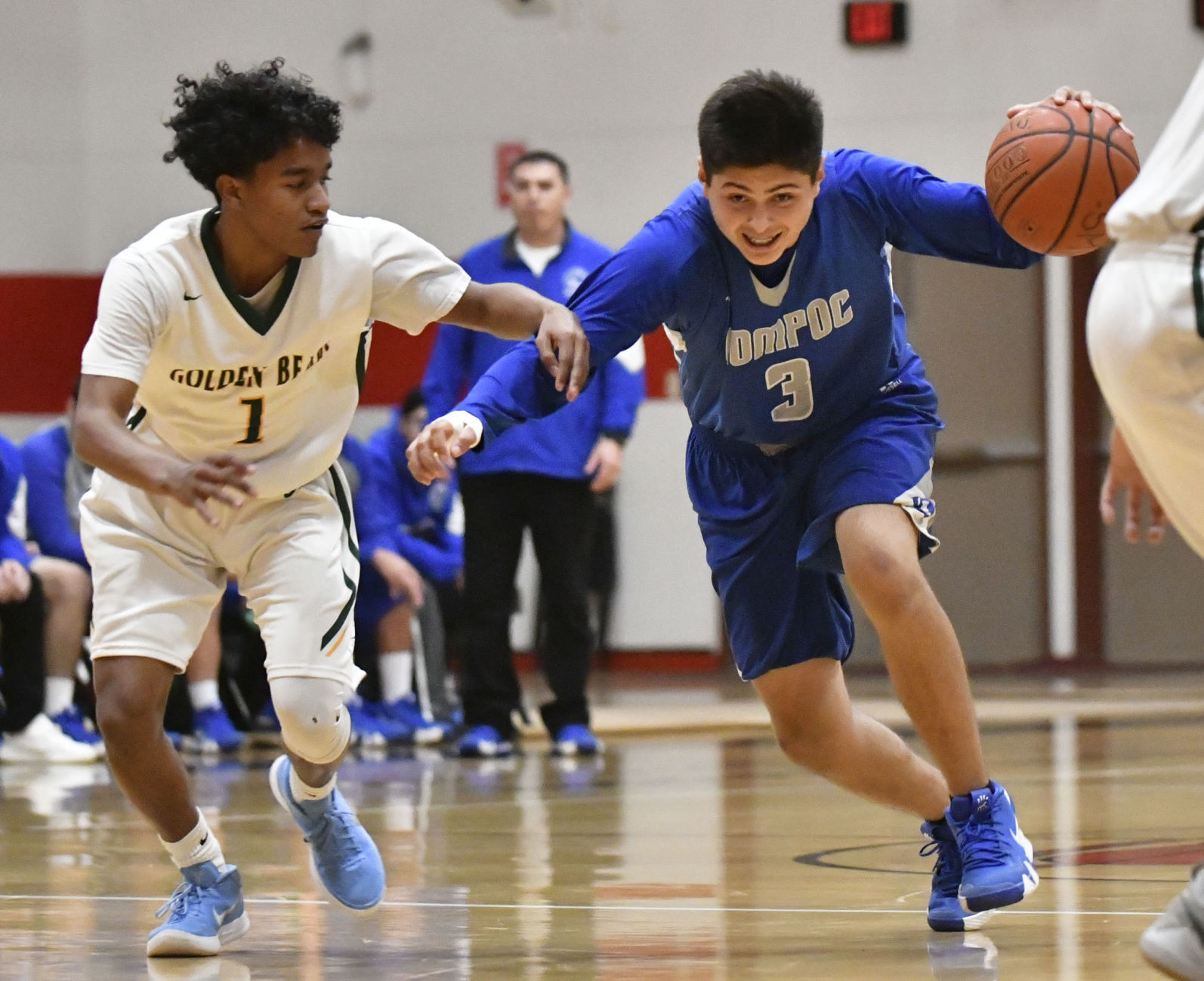 122818 SP Lompoc b basketball 07.jpg
